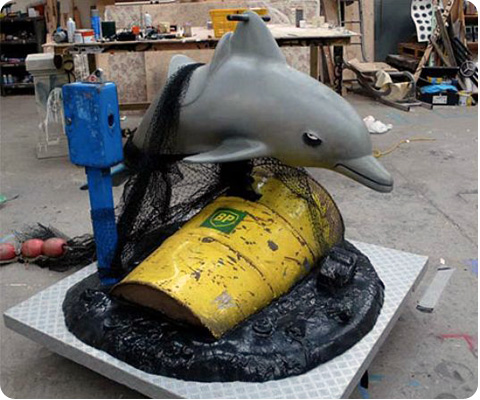 banksy-manege-dauphin-bp-oil