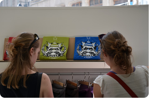 boutique-laspid-street-day